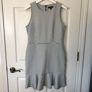 Textured Flounce Hem Checkered Sheath Dresss